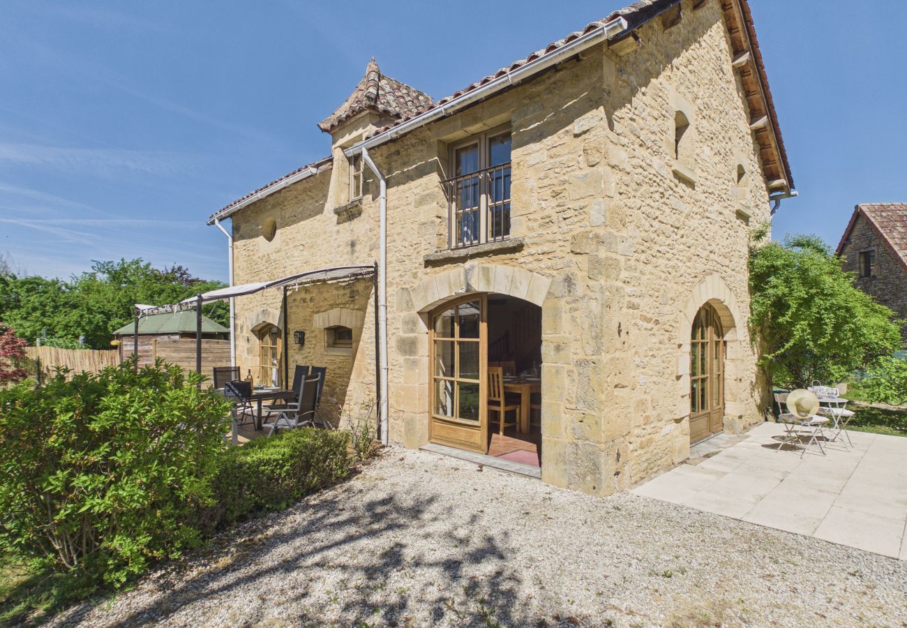 Casa en La Chapelle-Aubareil - Casa con piscina cerca de Lascaux para 6 personas