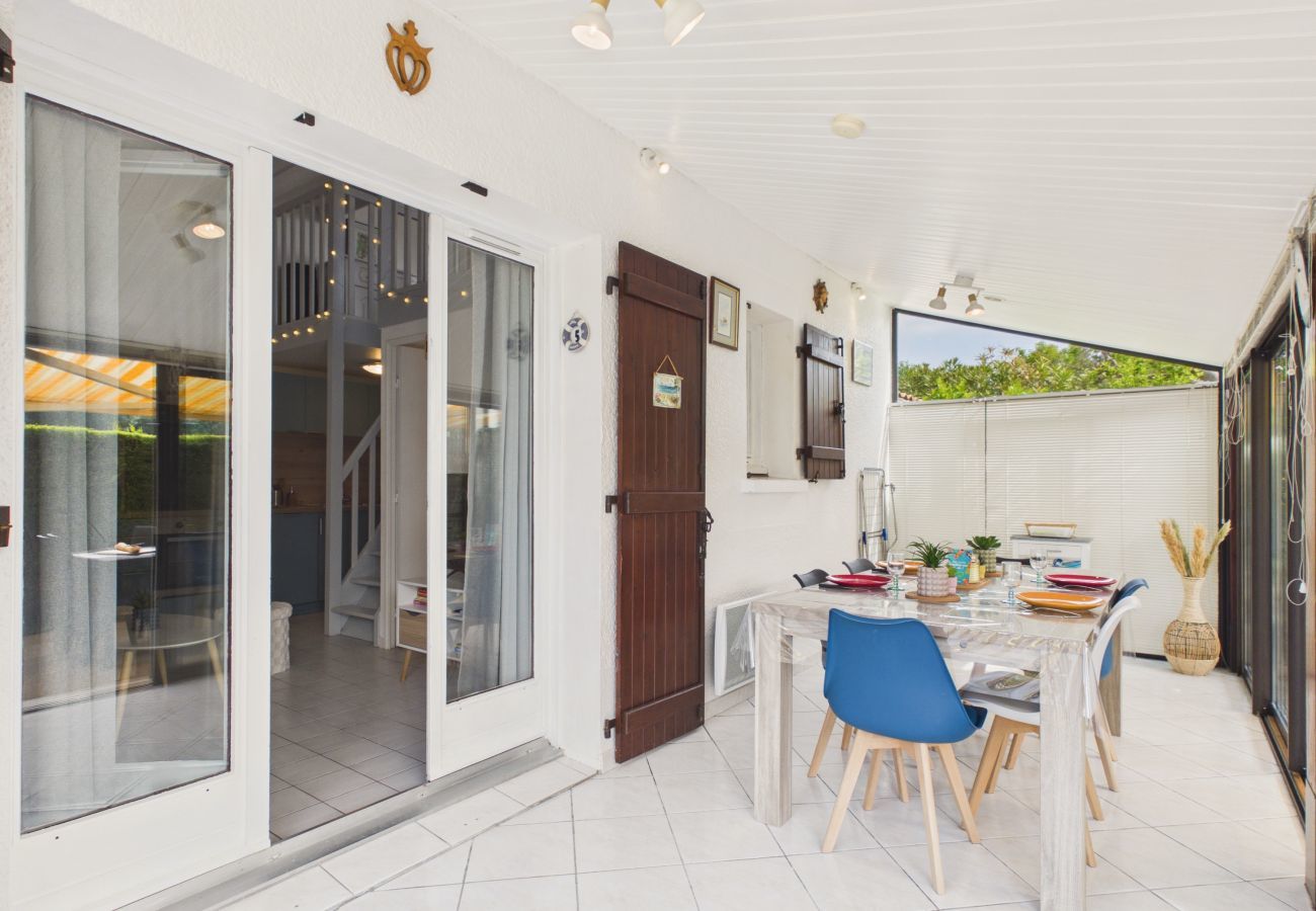 Casa en Saint-Vincent-sur-Jard - A 950 m del mar, casa con jardín y piscina