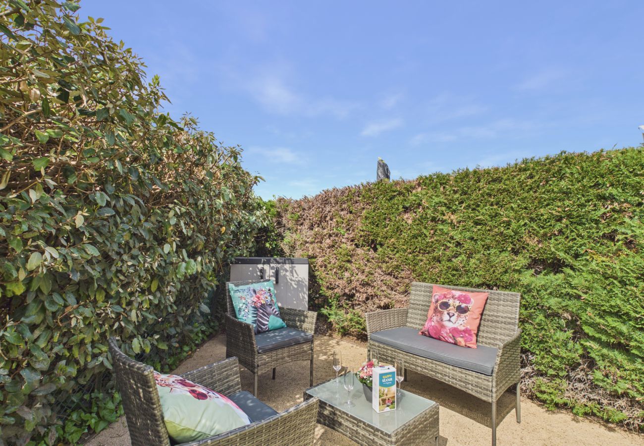 Casa en Saint-Vincent-sur-Jard - A 950 m del mar, casa con jardín y piscina