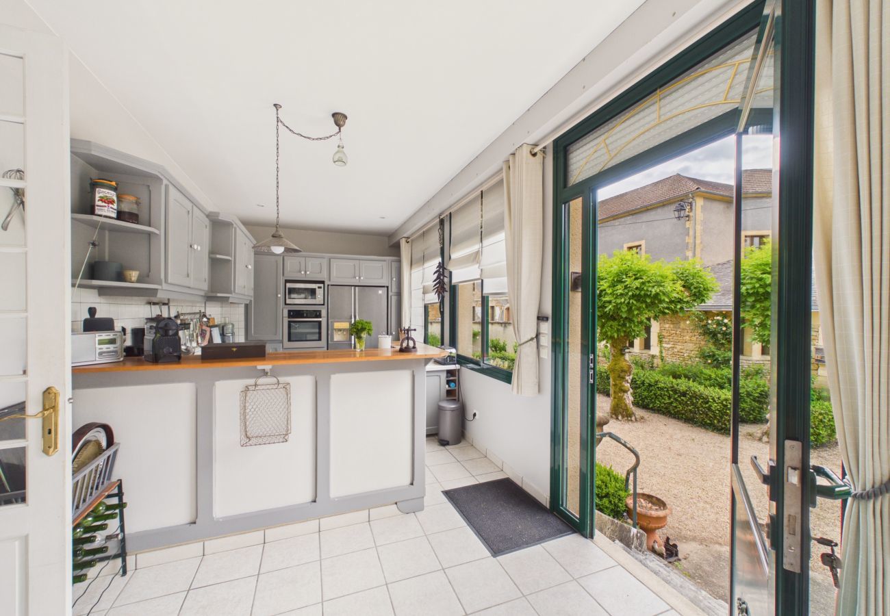 Casa en Montignac - Casa para 13 con piscina en Montignac