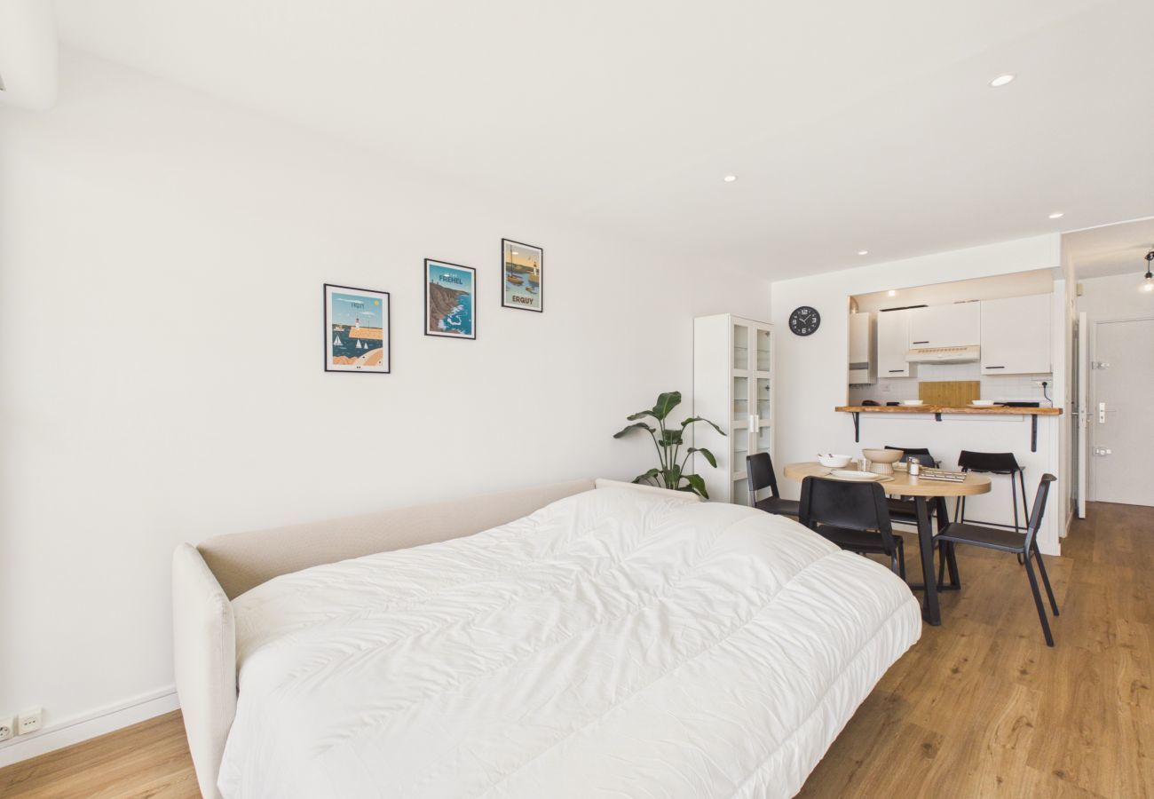 Estudio en Erquy - A 120 m playa piso luminoso 