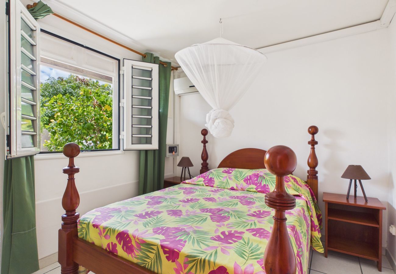 Casa en Les Anses-d´Arlet - A 100 m del mar – Casa para 3 con barbacoa