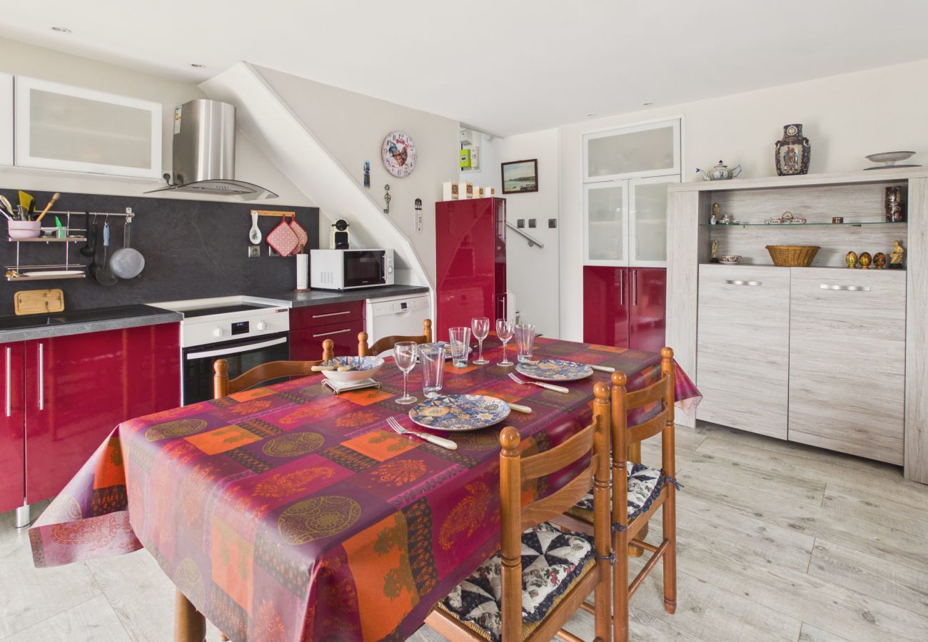 Casa en La Forêt-Fouesnant - Casa para 3 personas con gran jardín y terraza
