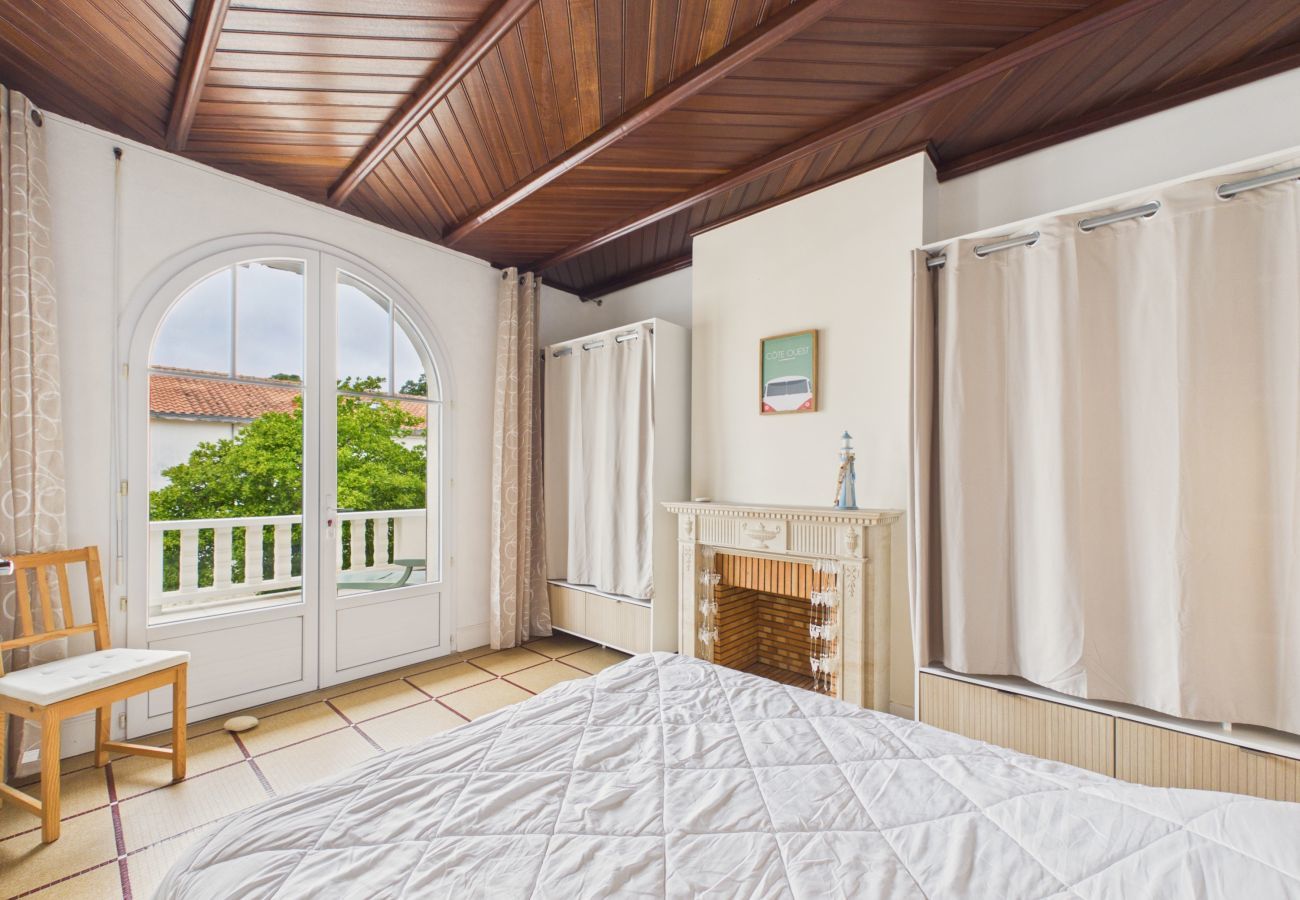 Apartamento en Longeville-sur-Mer - Playa a 100 m, apartamento con terraza para 4