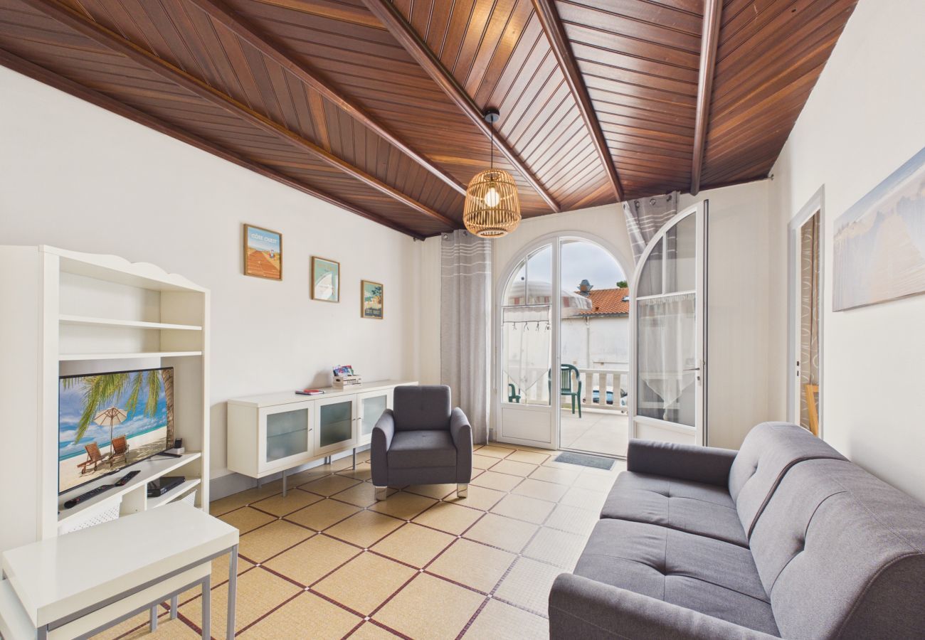 Apartamento en Longeville-sur-Mer - Playa a 100 m, apartamento con terraza para 4
