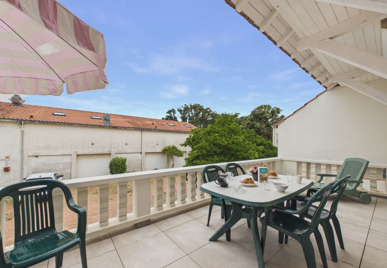 Apartamento en Longeville-sur-Mer - Playa a 100 m, apartamento con terraza para 4