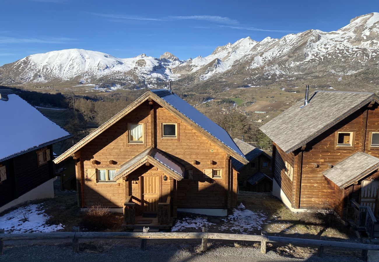 Chalet en Le Dévoluy - A 250 m de pistas, chalet 10 pers y piscina común