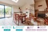 Maison à Saint-Gildas-de-Rhuys - Maison pour 6 adultes/2 enfants avec jardin 