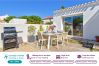 Maison à L'Epine - À 800m de la mer, jolie maison avec jardin pour 7 Maison à L'Epine - À 800m de la mer, jolie maison avec jardin pour 7