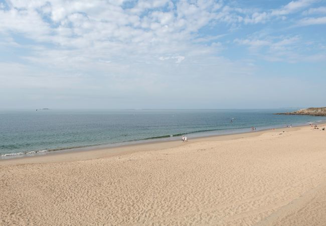 Maison à Pornichet - Villa balnéaire pour 8 - 75m de la plage Maison à Pornichet - Villa balnéaire pour 8 - 75m de la plage