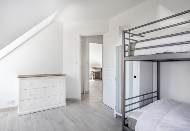 Maison à Baden - À 100m de la plage, Maison pour 7, vue mer Maison à Baden - À 100m de la plage, Maison pour 7, vue mer
