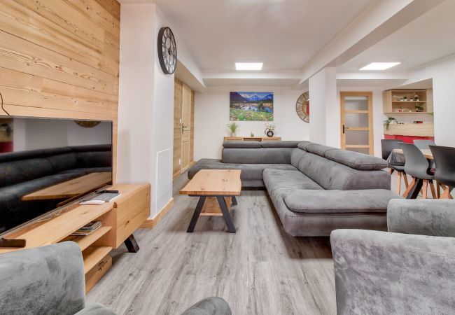 Appartement à Genos - À 80m des pistes, bel appartement pour 15 Appartement à Genos - À 80m des pistes, bel appartement pour 15