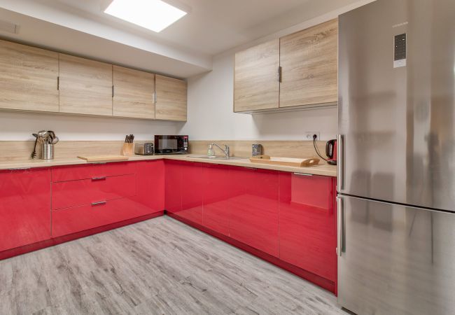 Appartement à Genos - À 80m des pistes, bel appartement pour 15 Appartement à Genos - À 80m des pistes, bel appartement pour 15