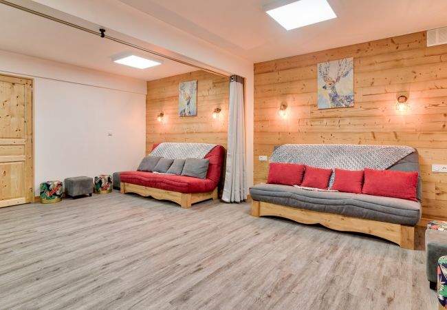 Appartement à Genos - À 80m des pistes, bel appartement pour 15 Appartement à Genos - À 80m des pistes, bel appartement pour 15