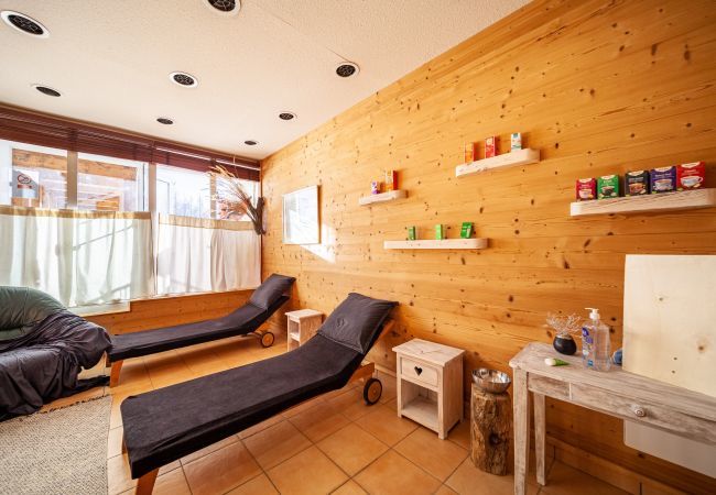 Appartement à Huez - Appartement pour 5 - résidence avec piscine et spa Appartement à Huez - Appartement pour 5 - résidence avec piscine et spa