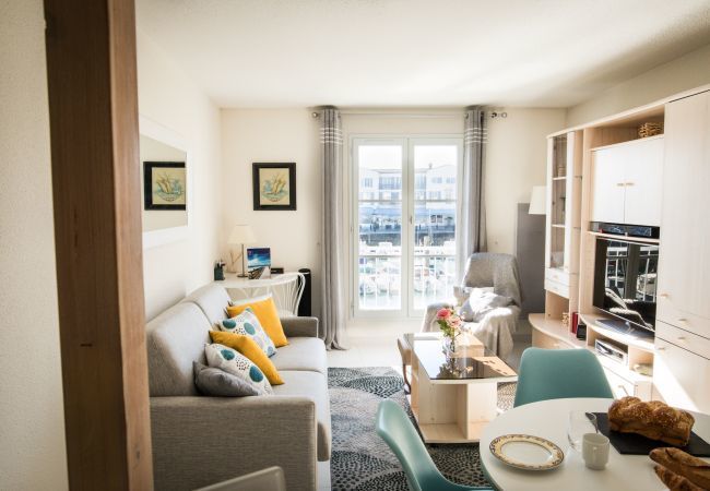 Appartement à Saint-Martin-de-Ré - Escale à deux au coeur de l'île de Ré - La Rétaise Appartement à Saint-Martin-de-Ré - Escale à deux au coeur de l'île de Ré - La Rétaise