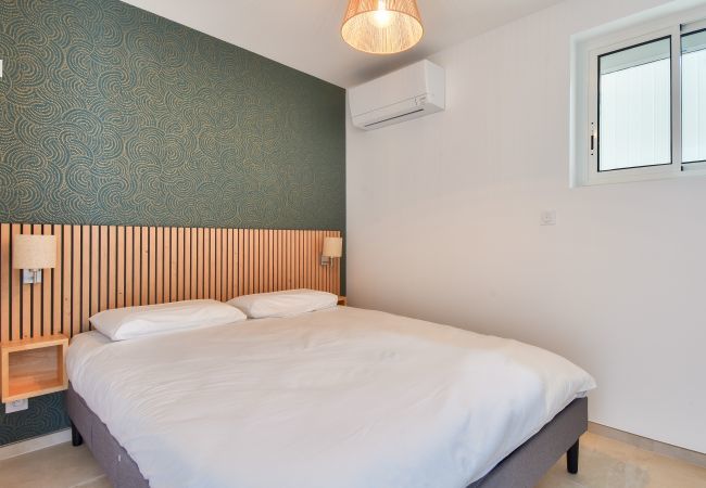 Appartement à La Barre-de-Monts - Vue mer -  Emplacement idéal - Pieds dans l'eau Appartement à La Barre-de-Monts - Vue mer -  Emplacement idéal - Pieds dans l'eau