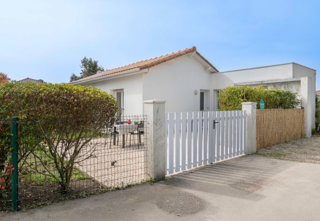 Maison à La Plaine-sur-Mer - Nid douillet pour 3 à 100m de la mer Maison à La Plaine-sur-Mer - Nid douillet pour 3 à 100m de la mer