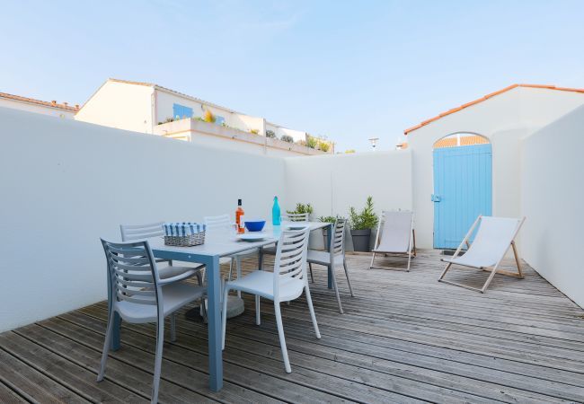 Maison à La Flotte - Jolie maison en résidence avec piscine pour 5 Maison à La Flotte - Jolie maison en résidence avec piscine pour 5
