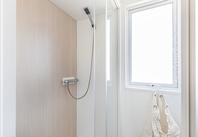 Chalet à Bretignolles-sur-Mer - Vacances à 6 dans un domaine avec piscine chauffée Chalet à Bretignolles-sur-Mer - Vacances à 6 dans un domaine avec piscine chauffée