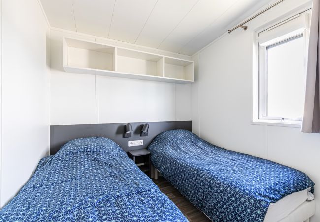 Chalet à Bretignolles-sur-Mer - Vacances à 6 dans un domaine avec piscine chauffée Chalet à Bretignolles-sur-Mer - Vacances à 6 dans un domaine avec piscine chauffée