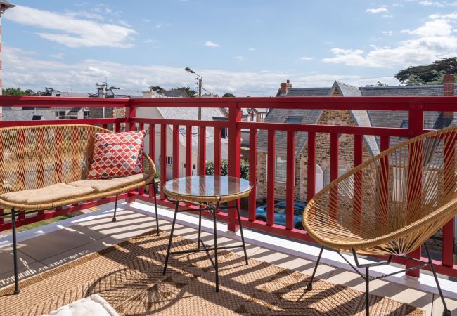 Appartement à Pléneuf-Val-André - Appartement moderne pour 4 à deux pas de la plage  Appartement à Pléneuf-Val-André - Appartement moderne pour 4 à deux pas de la plage