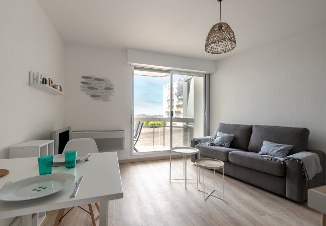 Appartement à Saint-Gilles-Croix-de-Vie - Front de mer et vue sur océan - Séjour pour 4 Appartement à Saint-Gilles-Croix-de-Vie - Front de mer et vue sur océan - Séjour pour 4
