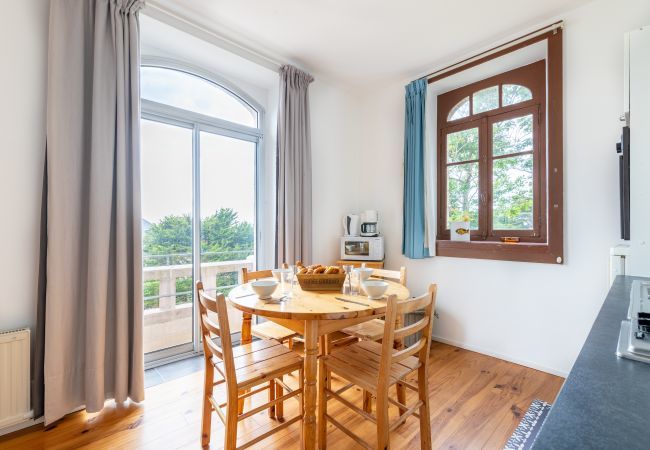 Appartement à Pléneuf-Val-André - Séjour à 4 les pieds dans l'eau, Pléneuf-Val-André Appartement à Pléneuf-Val-André - Séjour à 4 les pieds dans l'eau, Pléneuf-Val-André