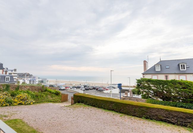 Studio à Pléneuf-Val-André - Studio avec grande terrasse et vue mer pour 3  Studio à Pléneuf-Val-André - Studio avec grande terrasse et vue mer pour 3