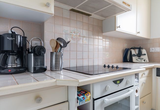 Maison à Arzon - Maison colorée avec jacuzzi - 300m de la plage Maison à Arzon - Maison colorée avec jacuzzi - 300m de la plage