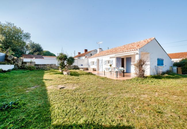 Maison à La Guérinière - 200m de la plage, jardin, 6 adultes 2 enfants Maison à La Guérinière - 200m de la plage, jardin, 6 adultes 2 enfants