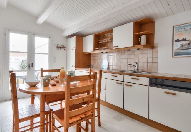 Maison à Noirmoutier-en-l´Ile - 8 adultes - 2 enfants - Marais salants et plages Maison à Noirmoutier-en-l´Ile - 8 adultes - 2 enfants - Marais salants et plages