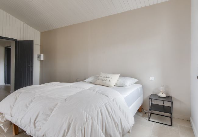 Maison à Noirmoutier-en-l´Ile - 8 adultes - 2 enfants - Marais salants et plages Maison à Noirmoutier-en-l´Ile - 8 adultes - 2 enfants - Marais salants et plages