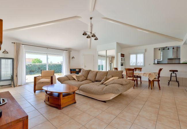 Maison à Le Fenouiller - Le Fenouiller, Maison spacieuse pour 6, piscine Maison à Le Fenouiller - Le Fenouiller, Maison spacieuse pour 6, piscine