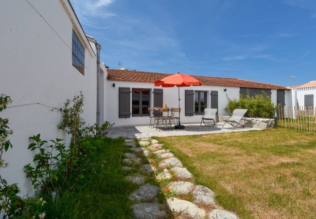 Maison à Noirmoutier-en-l´Ile -  Marais salants et plages - 2 adultes - 2 enfants Maison à Noirmoutier-en-l´Ile -  Marais salants et plages - 2 adultes - 2 enfants