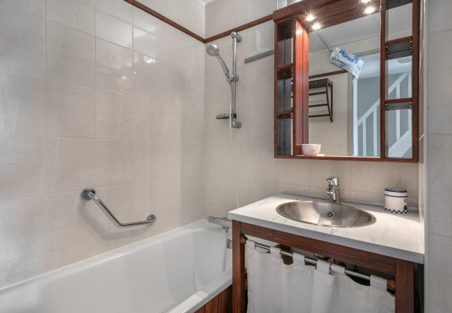 Appartement à Batz-sur-Mer - Appartement en résidence avec piscine  Appartement à Batz-sur-Mer - Appartement en résidence avec piscine