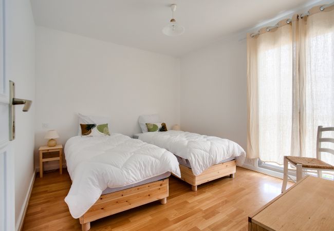 Appartement à Pléneuf-Val-André - Séjour avec vue mer à Pléneuf-Val-André Appartement à Pléneuf-Val-André - Séjour avec vue mer à Pléneuf-Val-André