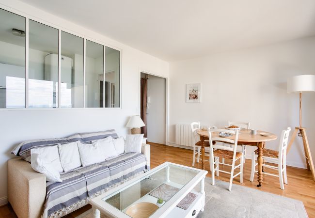 Appartement à Pléneuf-Val-André - Séjour avec vue mer à Pléneuf-Val-André Appartement à Pléneuf-Val-André - Séjour avec vue mer à Pléneuf-Val-André