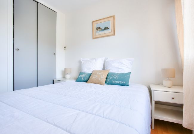 Appartement à Pléneuf-Val-André - Séjour avec vue mer à Pléneuf-Val-André Appartement à Pléneuf-Val-André - Séjour avec vue mer à Pléneuf-Val-André