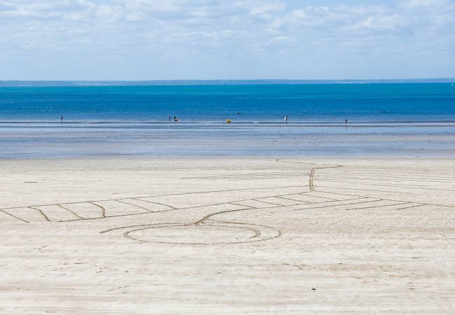 Appartement à Pléneuf-Val-André - Séjour avec vue mer à Pléneuf-Val-André Appartement à Pléneuf-Val-André - Séjour avec vue mer à Pléneuf-Val-André