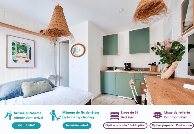 Studio à Saint-Martin-de-Ré - La Suite 24 - Port St-Martin-de-Ré- Studio terrasse Studio à Saint-Martin-de-Ré - La Suite 24 - Port St-Martin-de-Ré- Studio terrasse