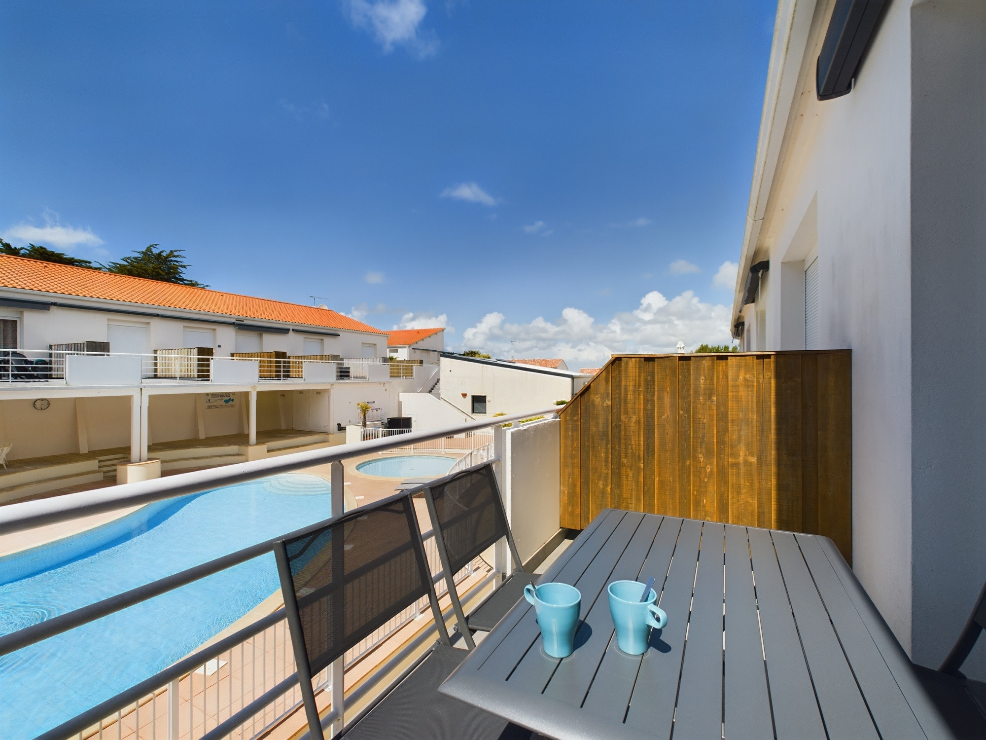  à Saint-Jean-de-Monts - 400m de la plage, appartement avec piscine