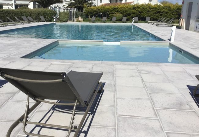 Maison à Ars-en-Ré - Séjour pour 4 avec piscine, proche Thalasso Maison à Ars-en-Ré - Séjour pour 4 avec piscine, proche Thalasso