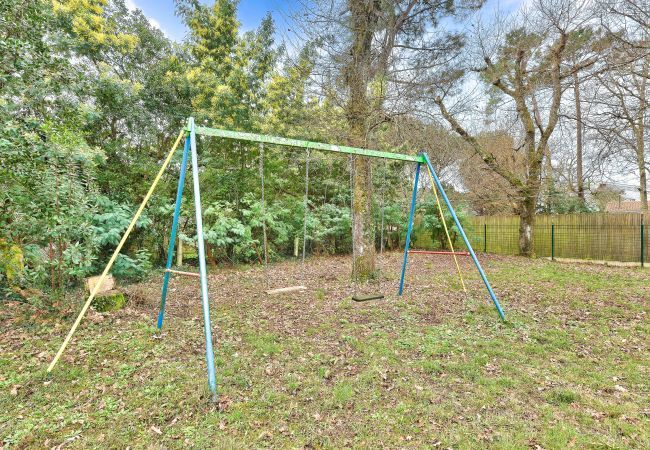 Maison à Arès - Maison pour 6 -Piscine - 150m de la plage à Arès Maison à Arès - Maison pour 6 -Piscine - 150m de la plage à Arès