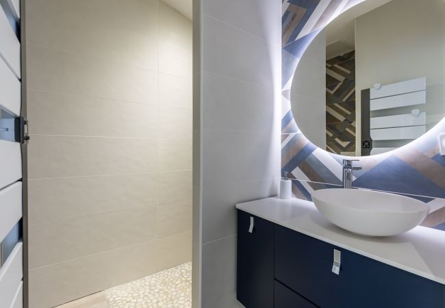 Villa à Andernos-les-Bains - Jardin et confort à 600m de la plage de la Jetée Villa à Andernos-les-Bains - Jardin et confort à 600m de la plage de la Jetée