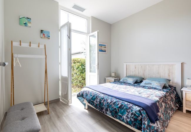 Villa à Andernos-les-Bains - Jardin et confort à 600m de la plage de la Jetée Villa à Andernos-les-Bains - Jardin et confort à 600m de la plage de la Jetée