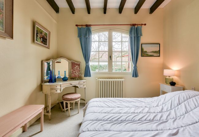 Maison à Arès - À 750m de la plage d'Arès- maison familiale pour 6 Maison à Arès - À 750m de la plage d'Arès- maison familiale pour 6