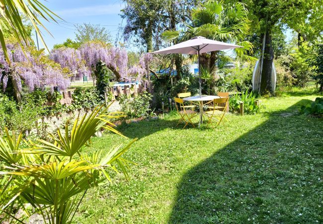 Maison à Arès - À 750m de la plage d'Arès- maison familiale pour 6 Maison à Arès - À 750m de la plage d'Arès- maison familiale pour 6