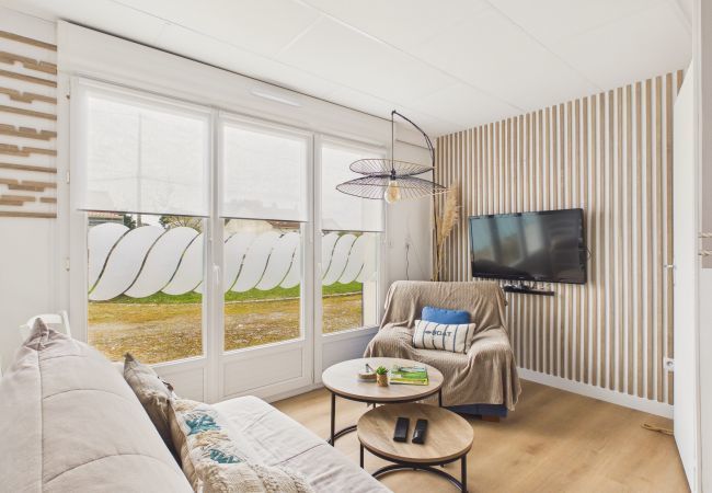 Appartement à Préfailles - Appartement pour 4 avec grand jardin 