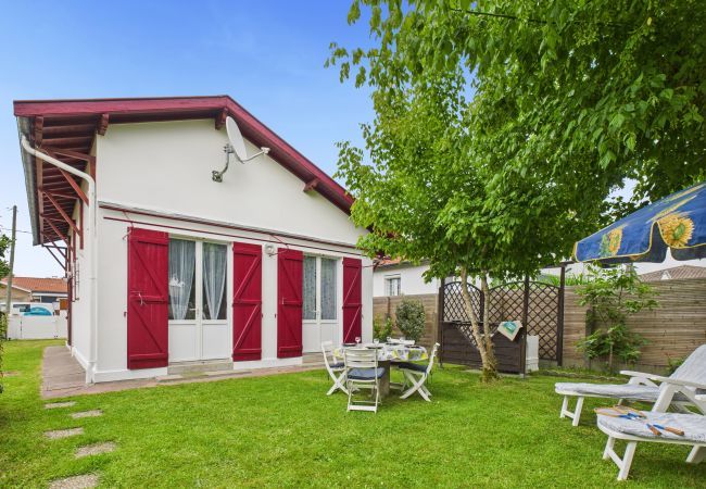 Maison à Andernos-les-Bains - Escale paisible pour 4  à Andernos-les-Bains Maison à Andernos-les-Bains - Escale paisible pour 4  à Andernos-les-Bains